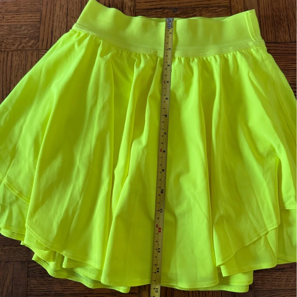 Lululemon Size 2 Skirt - rare